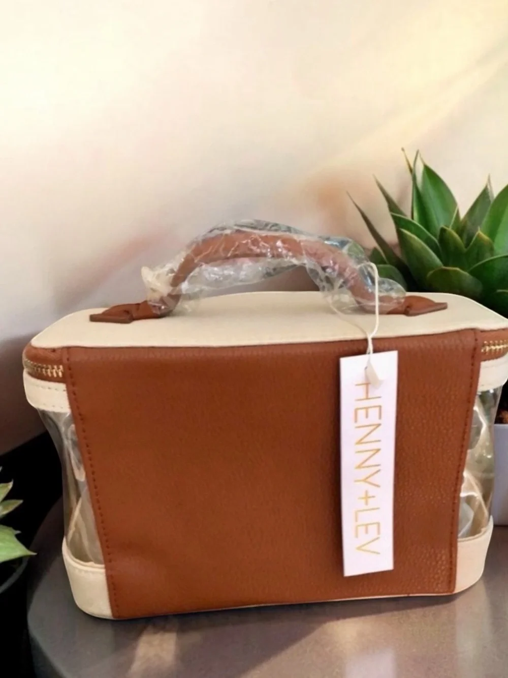 Henny + Lev Vegan Large Makeup Bag, NWT